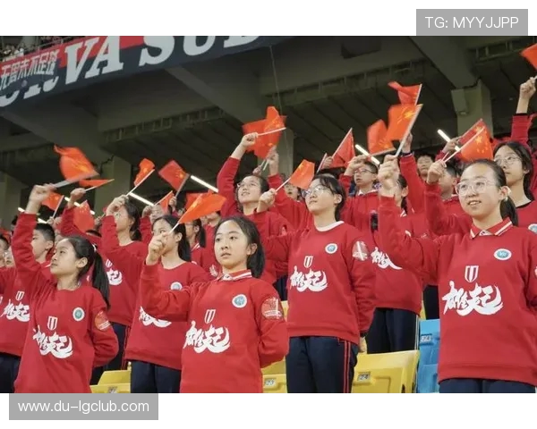 中秋夜成都足球盛宴闪耀蓉城球迷齐聚共赏圆月激情赛场